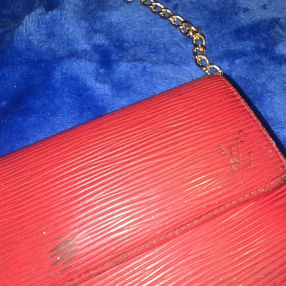 Louis Vuitton Red Epi Wallet With Chain Coa Lv - Picture 2 of 9